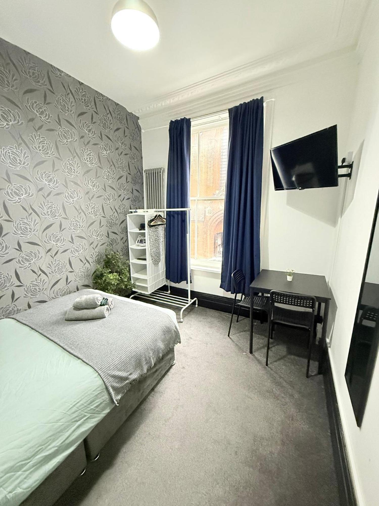 10 Minutes To Central London Vaux Екстериор снимка